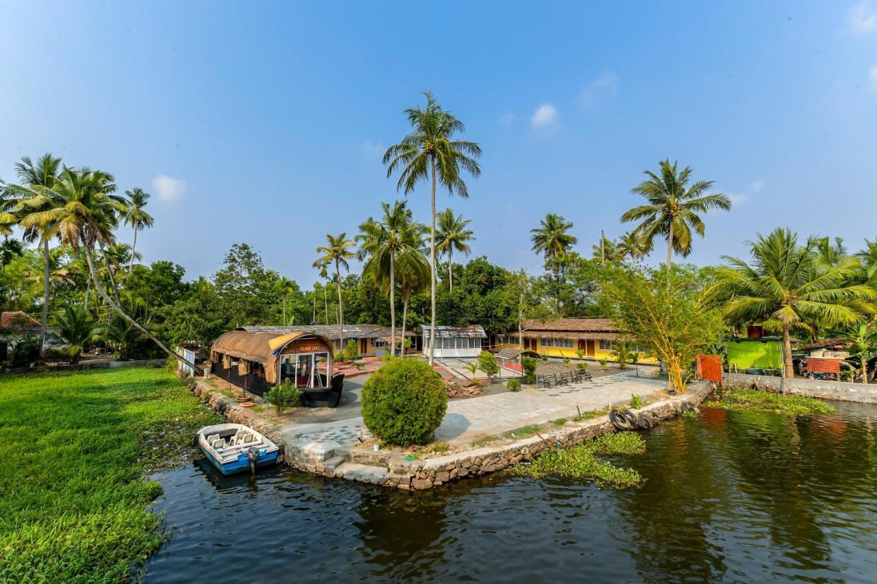 Oyo 5237 Island Lake Resort Alappuzha Exterior foto