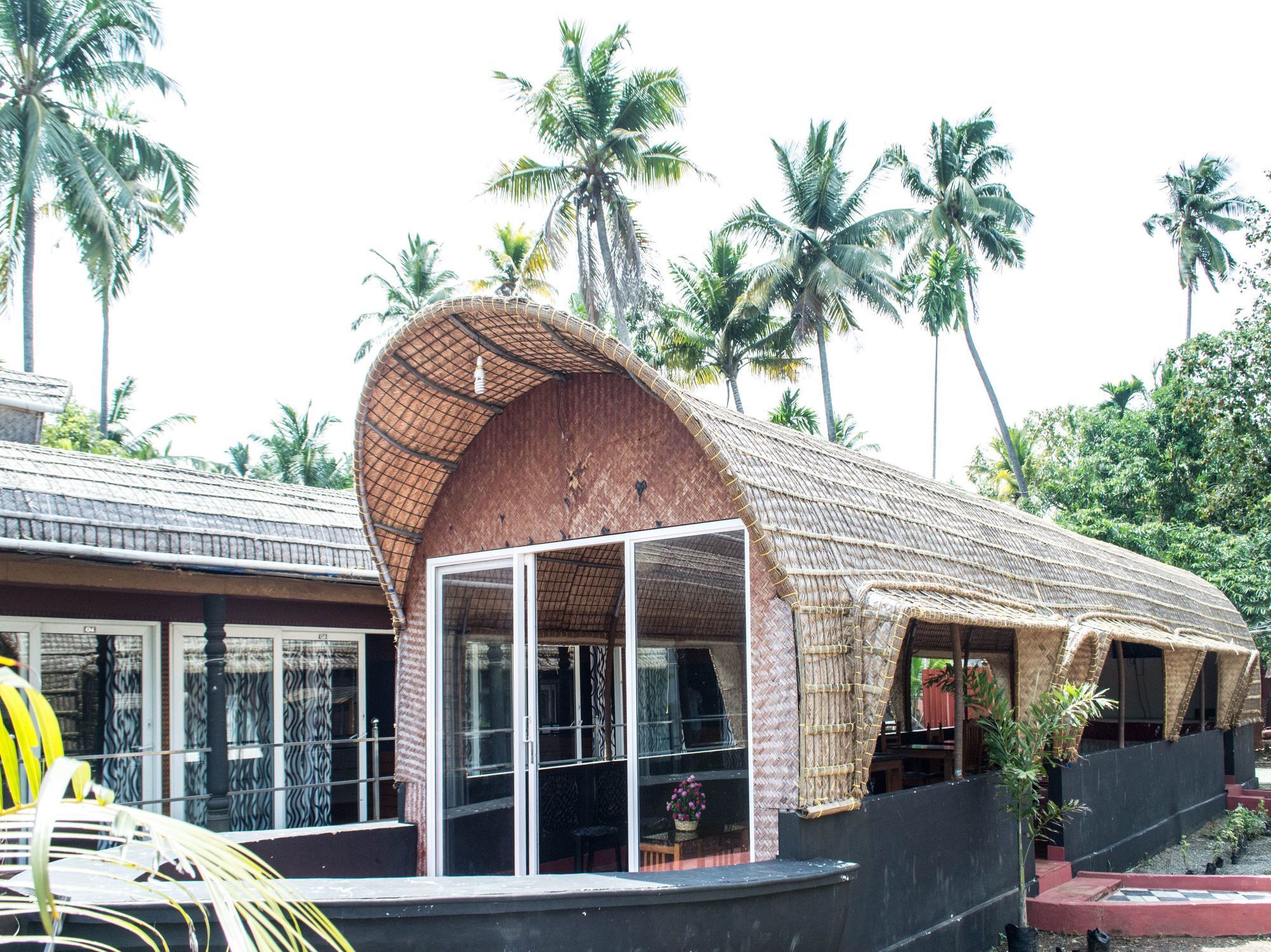 Oyo 5237 Island Lake Resort Alappuzha Exterior foto