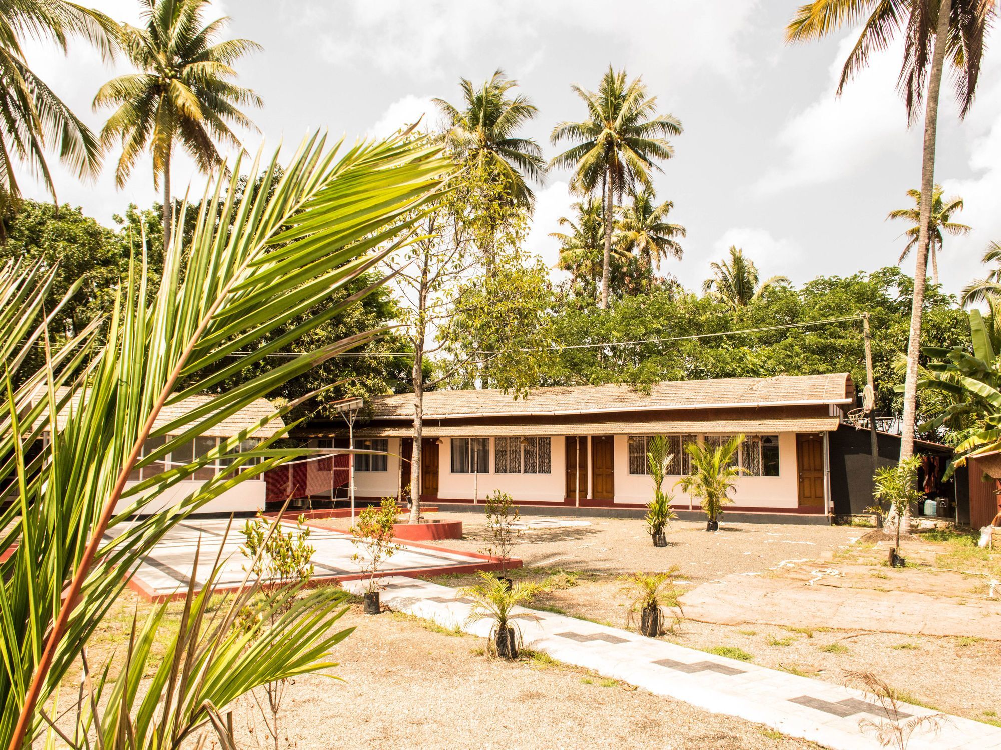 Oyo 5237 Island Lake Resort Alappuzha Exterior foto